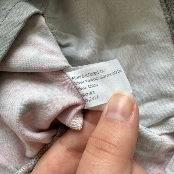 Jelly The Pug | Red & Gray Feather Aztec Tribal Cameron Knit Dress | Size 5 - Picture 8 of 10